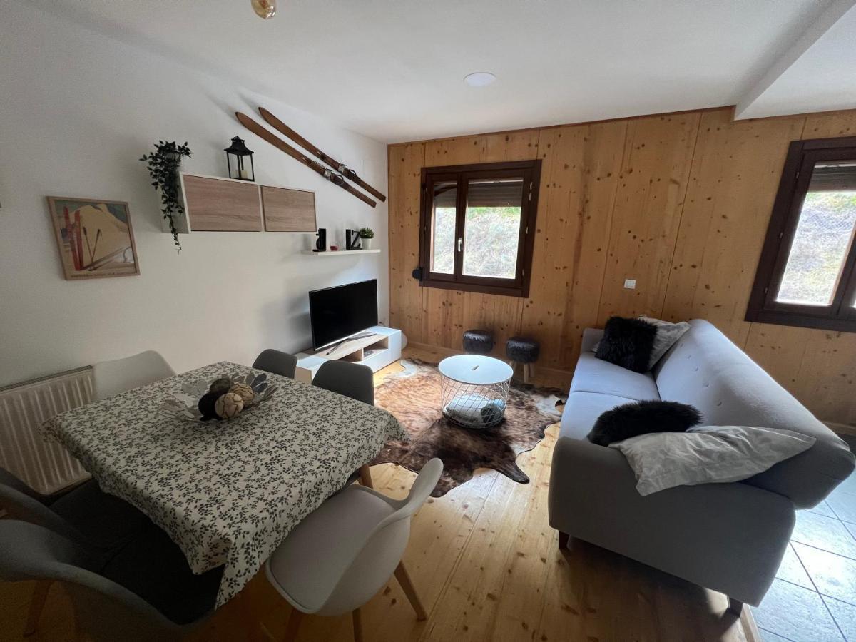Apartamento Luga Castiello de Jaca Exterior foto